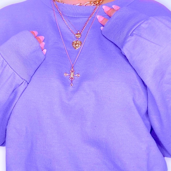 GRAPE PURPLE CROPPED SWEATSHIRT - SUSTAINABLE CLOTHING FROM RECYCLED MATERIALS - Picture 3 of 4